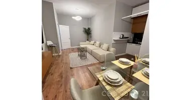 ¡Súper apartamento 1+1 en alquiler en Gjykata, Durres! en Durres, Albania