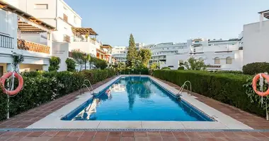 Wohnung 3 Schlafzimmer in San Pedro Alcantara, Spanien