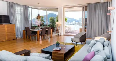 Penthouse  mit Parkplatz, mit Möbliert, mit Klimaanlage in Budva, Montenegro