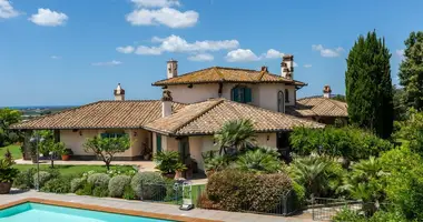 Villa  con Amueblado, con Vistas al mar, con Piscina en Roma, Italia