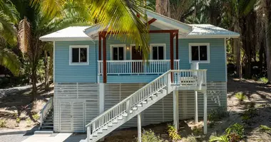 Haus 2 Schlafzimmer in Crawfish Rock, Honduras