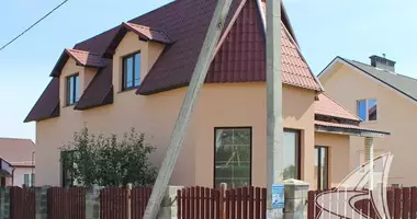 Maison dans Kamianica Zyravieckaja, Biélorussie