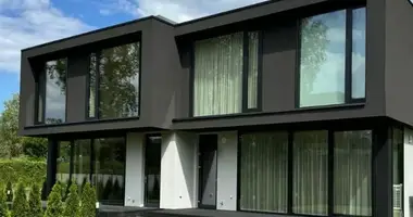 Casa 4 habitaciones en Jurmala, Letonia