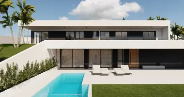 4 bedroom house in Parekklisia, Cyprus