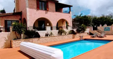 Villa 4 bedrooms with Sea view, with Swimming pool, with Mountain view in Tsada, Cyprus