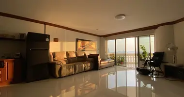 Condo 3 bedrooms with Balcony, with Furnitured, with Elevator in Pattaya, Thailand