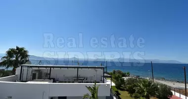 Вилла 9 комнат  со стеклопакетами, с балконом, с видом на море в Municipality of Loutraki and Agioi Theodoroi, Греция