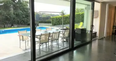 Villa en Barcelona, Španjolska