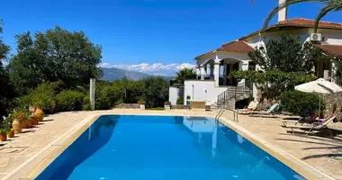 Villa 6 habitaciones con Piscina en Kokkini, Grecia