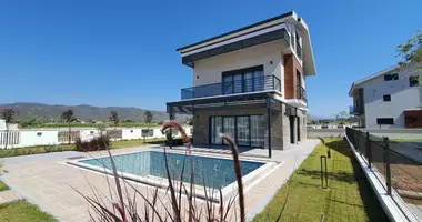 Villa 5 rooms with parking, with Swimming pool in Aegean Region, Turkey