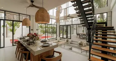 Вилла   с балконом, с мебелью, с Телевизор в Jelantik, Индонезия