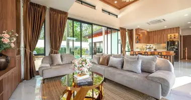 Villa 2 chambres avec Fenêtres double vitrage, avec Meublesd, avec Climatiseur dans Phuket, Thaïlande