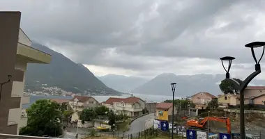 Apartamento en Dobrota, Montenegro