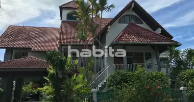 Villa 8 Zimmer mit Möbliert, mit Klimaanlage, mit Schwimmbad in Phuket, Thailand