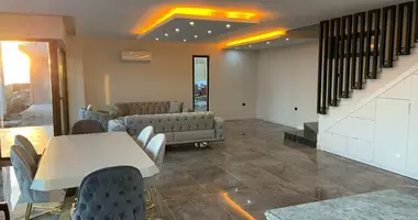 Villa 7 rooms with Sea view, with Swimming pool, with Меблированная in Alanya, Turkey