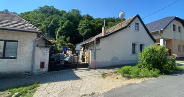 2 room house in Toeroekbalint, Hungary