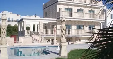 8 bedroom House in Chloraka, Cyprus