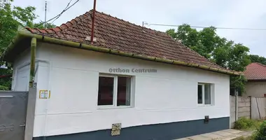 2 room house in Ujkigyos, Hungary