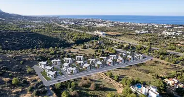 Villa 5 Zimmer mit Schwimmbad, mit Garten in Girne Kyrenia District, Nordzypern