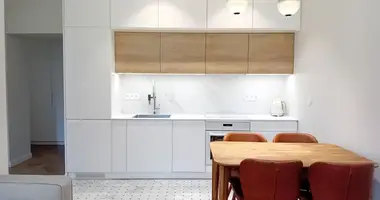Квартира 2 комнаты в Варшава, Польша