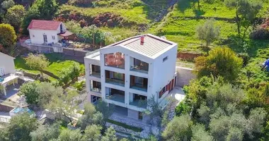 Villa in Muo, Montenegro