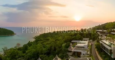 Villa 5 bedrooms with 
rent in Phuket, Thailand