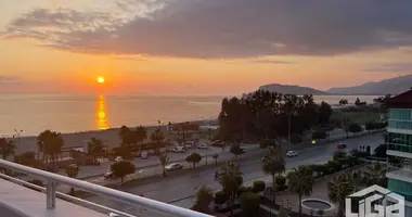 Penthouse 3 pokoi z parking, z Basen, z Nadzór wideo w Alanya, Turcja