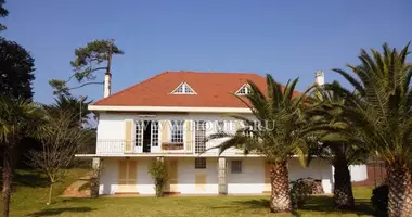 5 bedroom house in Anglet, France