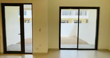 Apartamento 4 habitaciones en Dubái, Emiratos Árabes Unidos