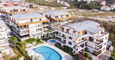 Mieszkanie 4 pokoi z parking, z winda, z basen w Alanya, Turcja