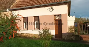 3 room house in Bakonypeterd, Hungary