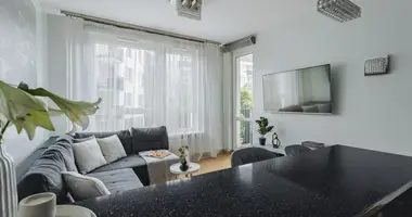 Квартира 2 комнаты в Варшава, Польша