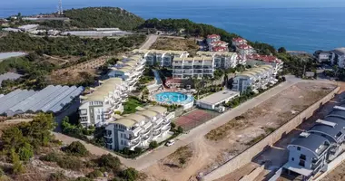 2 room apartment with furniture, with elevator, with air conditioning in Konakli, Turkey
