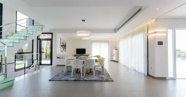 Villa 3 bedrooms in Dehesa de Campoamor, Spain