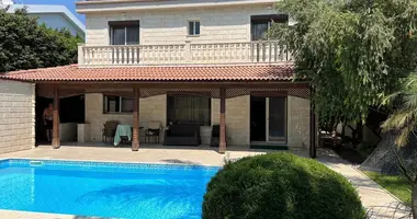 Villa 5 bedrooms in Germasogeia, Cyprus