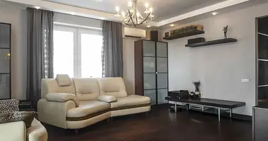 Apartamento 3 habitaciones en Minsk, Bielorrusia