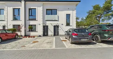 Appartement 4 chambres dans Varsovie, Pologne