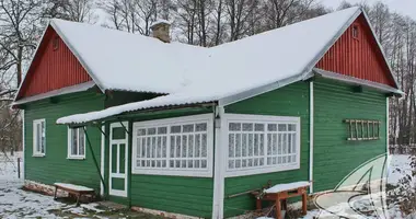 Maison dans Navasiolkauski siel ski Saviet, Biélorussie