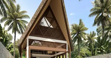 Villa  con Doble acristalamiento, con Amueblado, con Piscina en Sengkol, Indonesia
