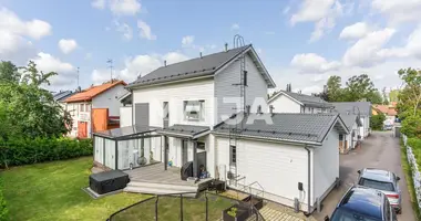 6 bedroom house in Helsinki sub-region, Finland