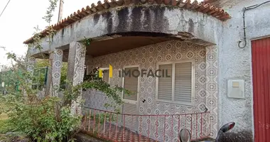 Dom 3 pokoi w Mamarrosa, Portugalia