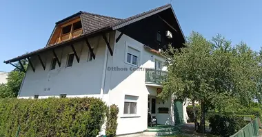 Casa 10 habitaciones en Balatonboglar, Hungría