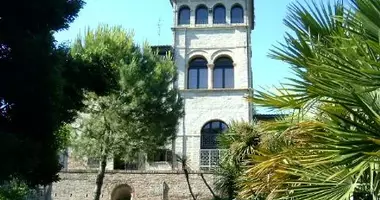Villa 25 habitaciones en Terni, Italia