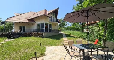 5 room house in Cserszegtomaj, Hungary