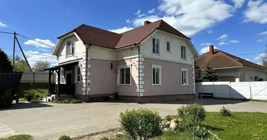 Casa en Zhdanovichy, Belarús