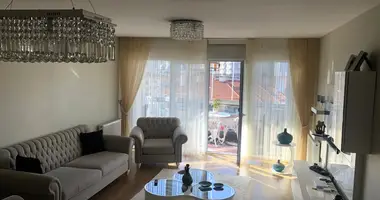 Appartement 2 chambres dans Necip Fazil Kisakurek Caddesi, Turquie