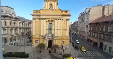 7 room apartment in Budapest, Hungary