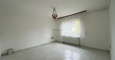 3 room house in Leanyvar, Hungary