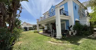 Villa 4 bedrooms in Manilva, Spain