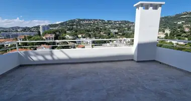 3 bedroom apartment in Cannes, France